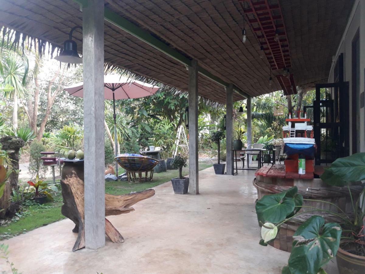 Baan Hotelier Resort Trat Exteriör bild